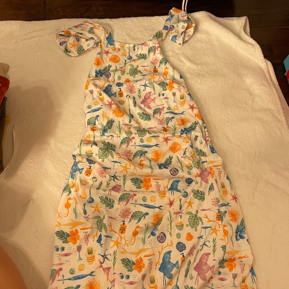 clothes - Picture 8 of 16